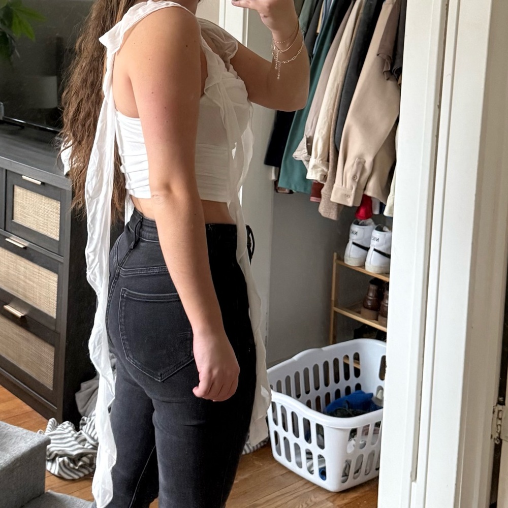 White Ruffled Crop Top - Picture 2 of 4